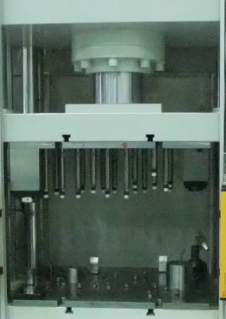 汽車部件壓鑄件整形模具